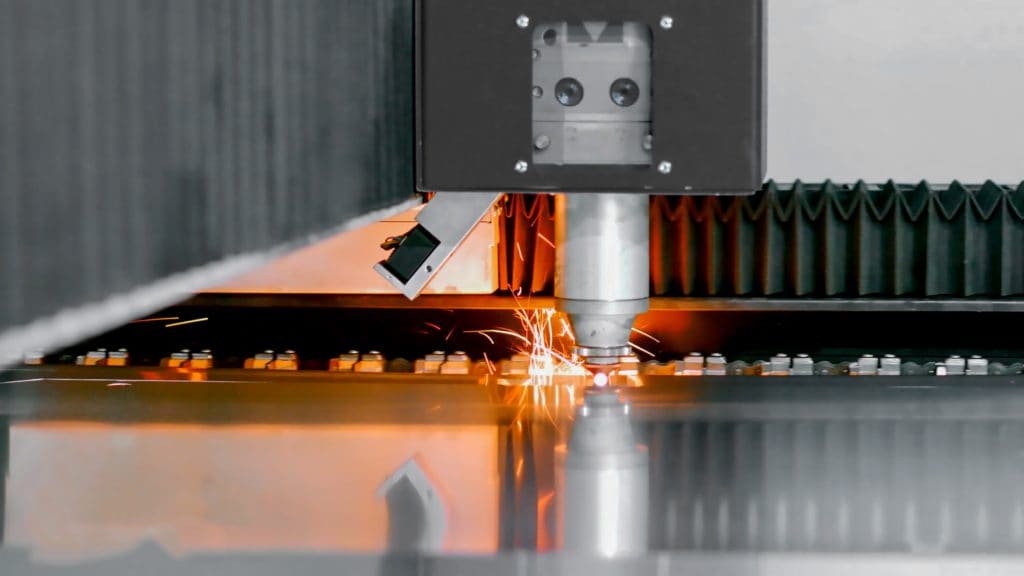 Flexibility to process sheet or coil with maximum precision